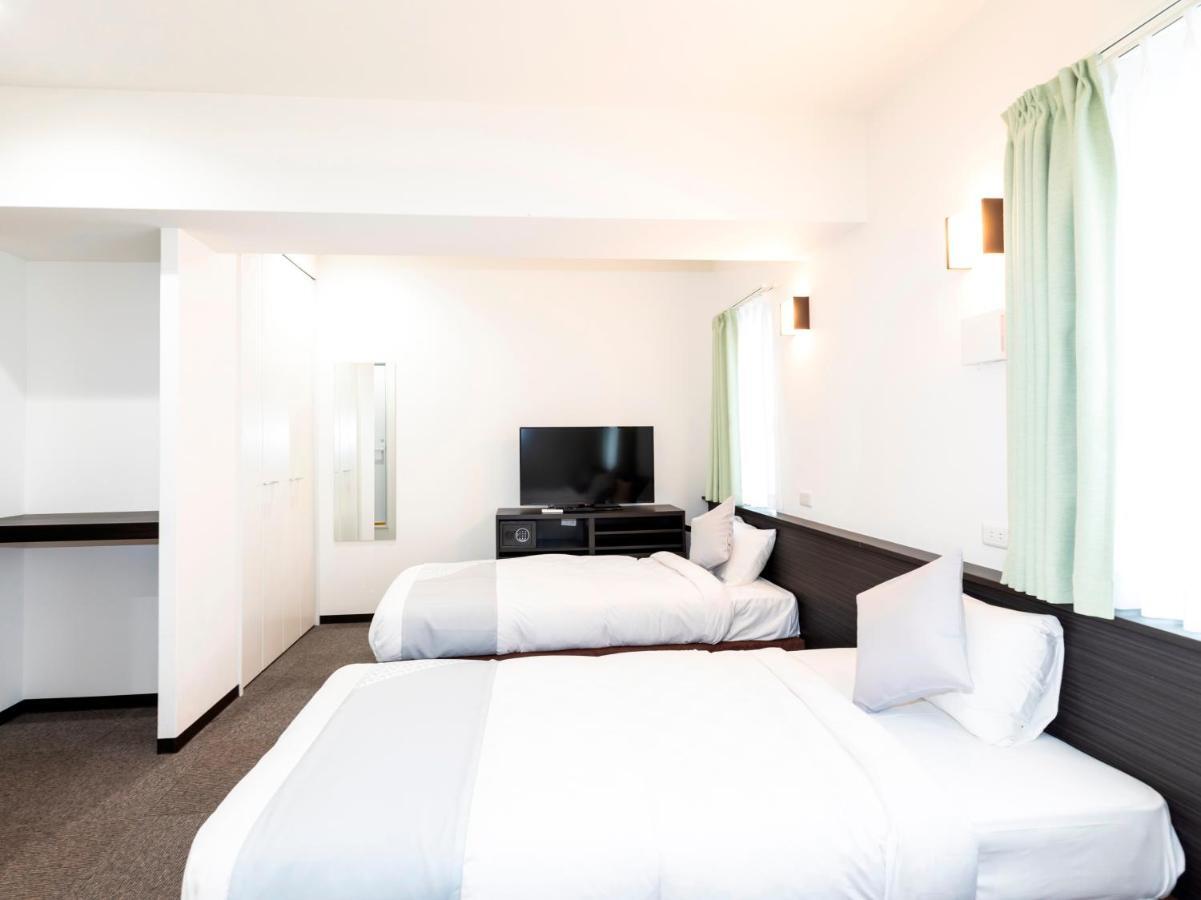 Oyo Hotel Reborn Namba-Minami Осака Екстер'єр фото